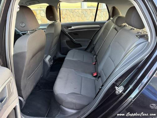 2019 Volkswagen e-Golf SE