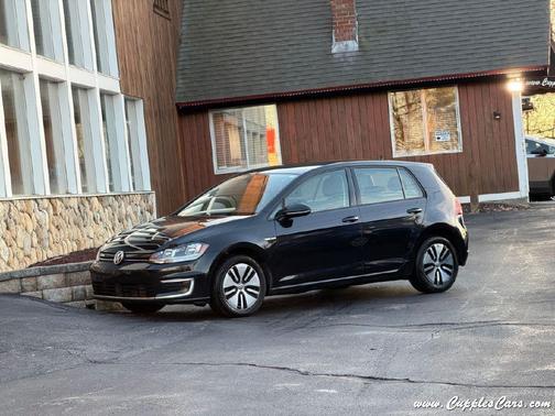 2019 Volkswagen e-Golf SE