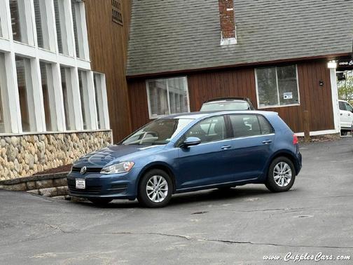 2016 Volkswagen Golf TSI S 4-Door