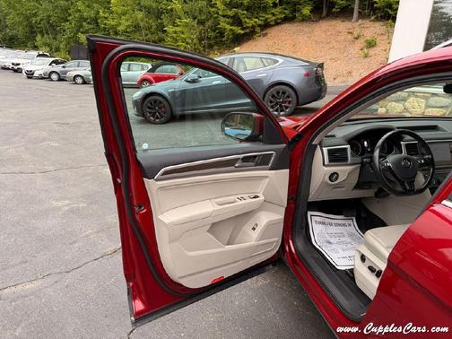 2018 Volkswagen Atlas 3.6L SE w/Technology