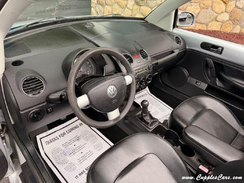 2006 Volkswagen New Beetle 2.5