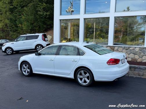 2013 Volkswagen Passat 2.5 SE