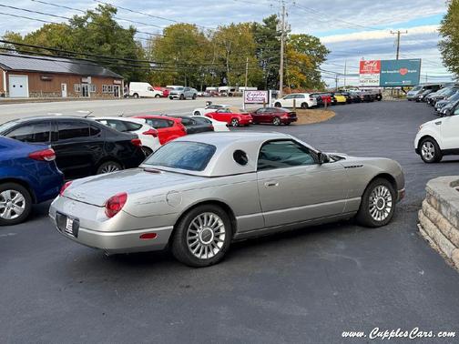 2004 Ford Thunderbird