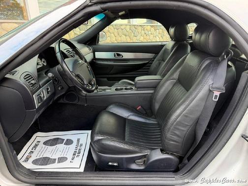 2004 Ford Thunderbird 