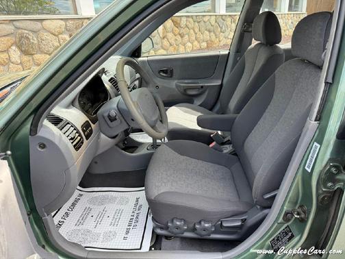 2003 Hyundai Accent GL