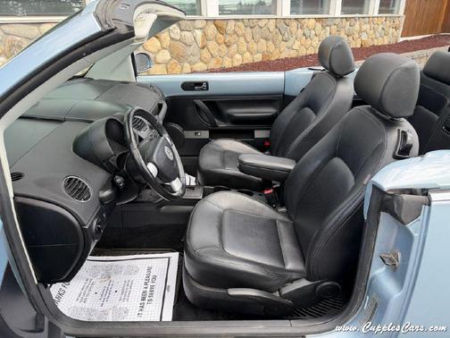 Blue 2009 Volkswagen New Beetle S