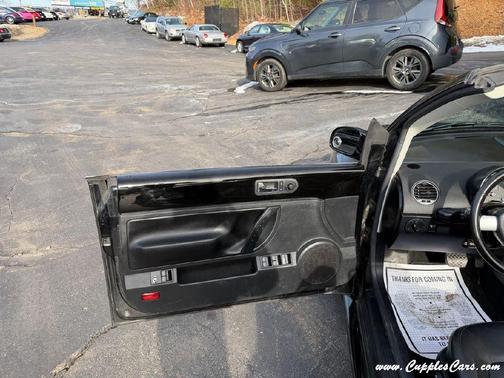 2010 Volkswagen New Beetle 