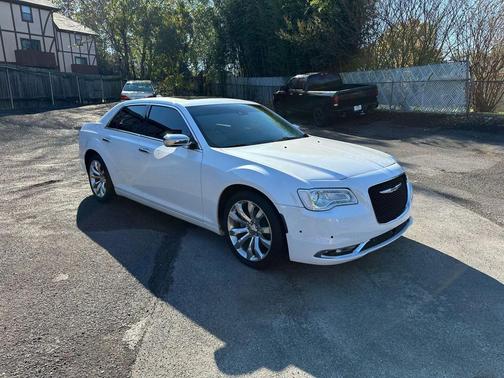 2015 Chrysler 300C Base