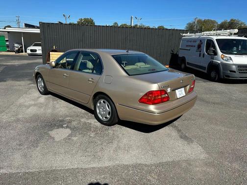 2001 Lexus LS 430 Base