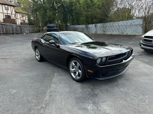 2013 Dodge Challenger SXT