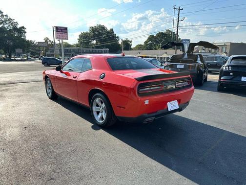 2017 Dodge Challenger SXT