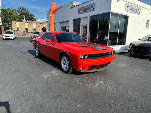 2017 Dodge Challenger SXT