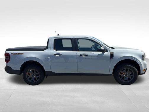 Avalanche 2023 Ford Maverick XLT