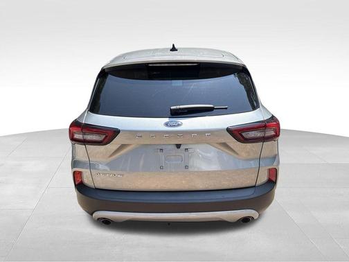 Iconic Silver Metallic 2024 Ford Escape Active