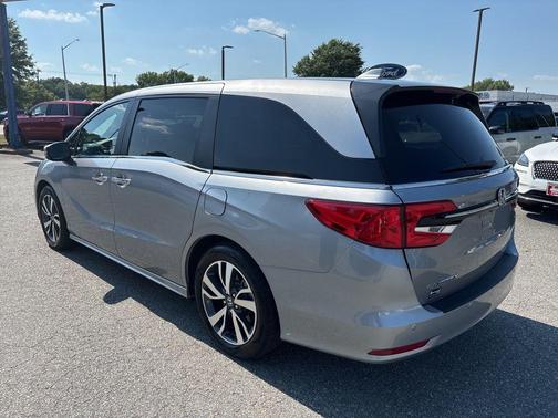 Lunar Silver Metallic 2023 Honda Odyssey Touring