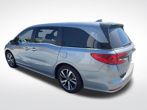 Lunar Silver Metallic 2023 Honda Odyssey Touring