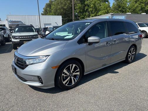 Lunar Silver Metallic 2023 Honda Odyssey Touring