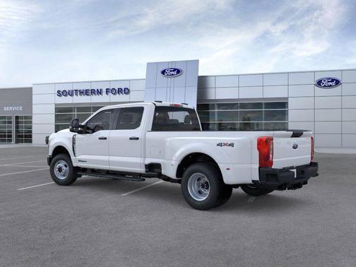 Oxford White 2026 Ford F-350 XL
