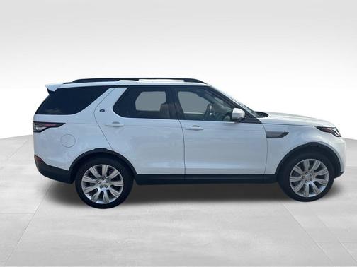 2020 Land Rover Discovery SE