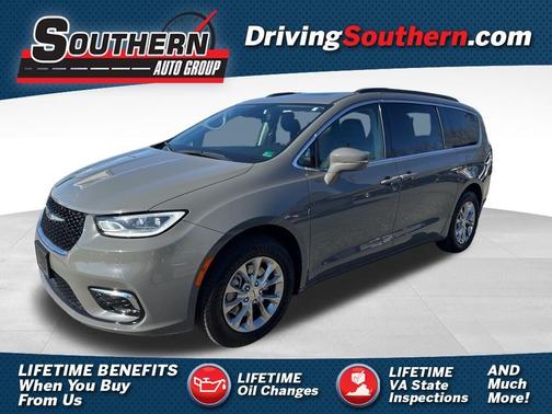 2022 Chrysler Pacifica Touring-L