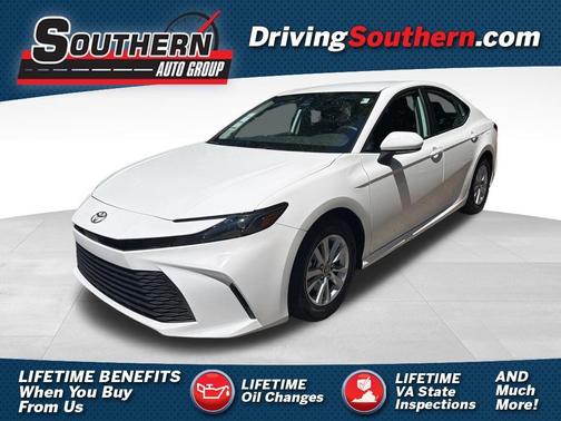 Wind Chill Pearl 2025 Toyota Camry LE