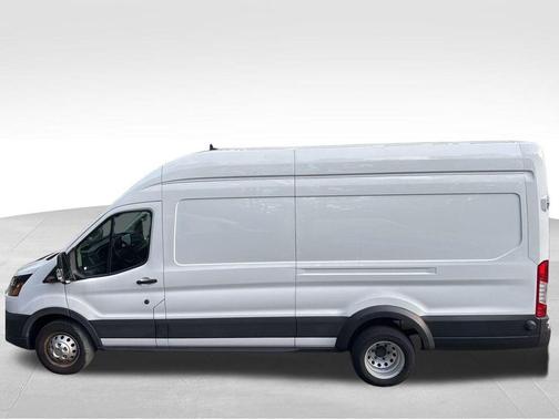 2022 Ford Transit-350 Base