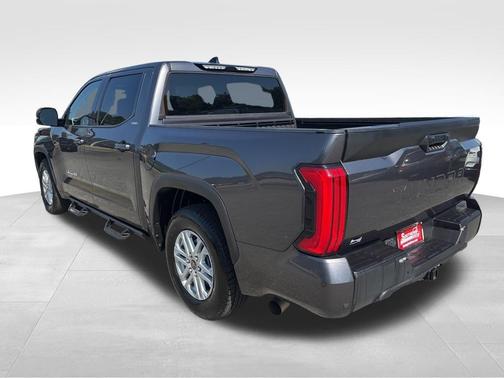 Magnetic Gray Metallic 2022 Toyota Tundra SR5