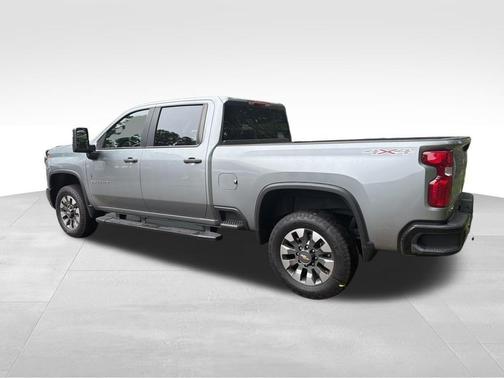 Sterling Gray Metallic 2024 Chevrolet Silverado 2500 Custom