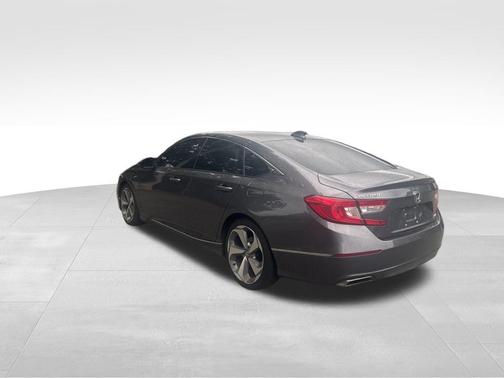 2019 Honda Accord Touring 2.0T