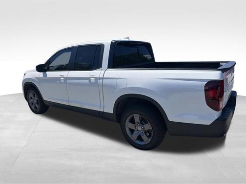 Platinum White Pearl 2024 Honda Ridgeline TrailSport