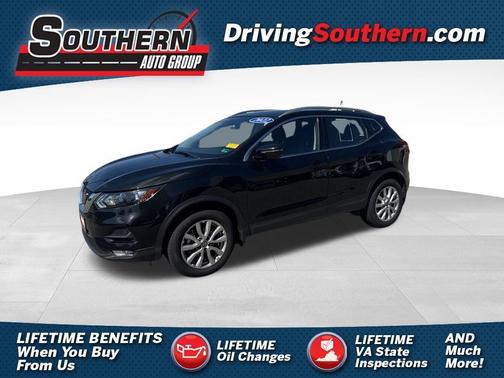 2022 Nissan Rogue Sport SV