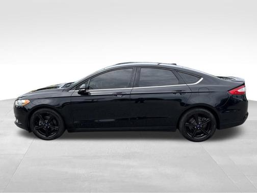 Shadow Black 2016 Ford Fusion SE
