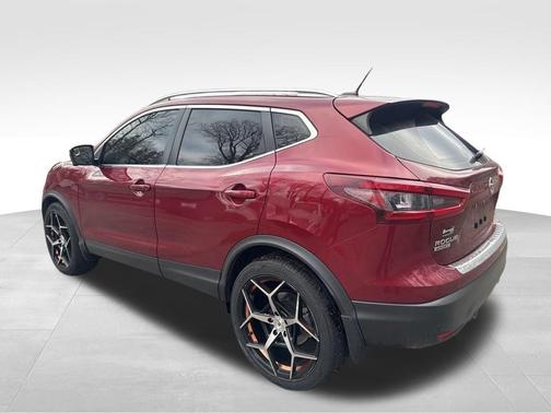 2022 Nissan Rogue Sport SL