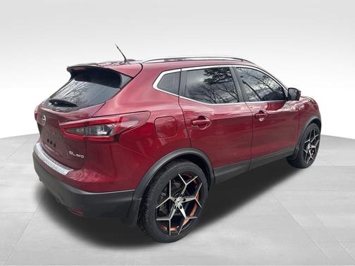 2022 Nissan Rogue Sport SL