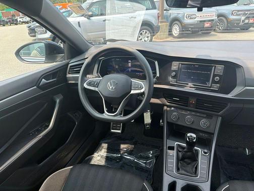 Pyrite Silver Metallic 2023 Volkswagen Jetta 1.5T Sport