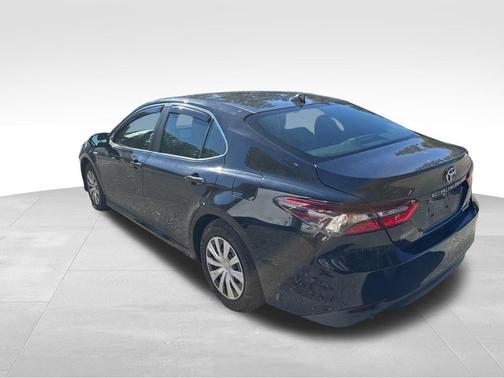 2021 Toyota Camry Hybrid LE