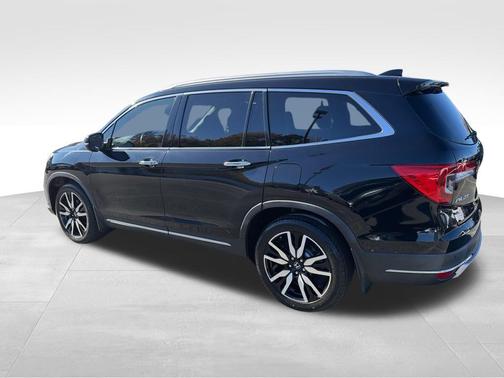 2021 Honda Pilot Touring 7-Passenger