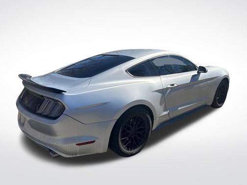 2017 Ford Mustang V6