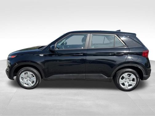 2020 Hyundai VENUE SE