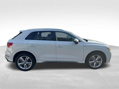 2020 Audi Q3 45 S line Premium Plus