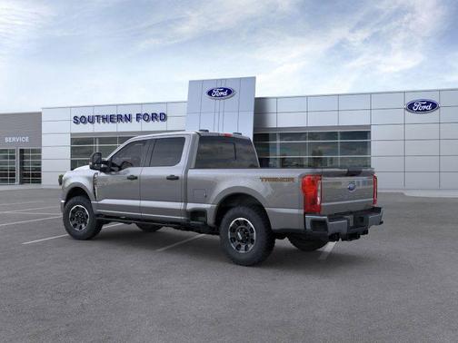 2025 Ford F-350 XLT