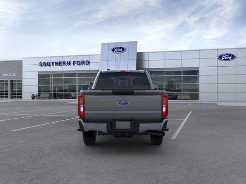 2025 Ford F-350 XLT