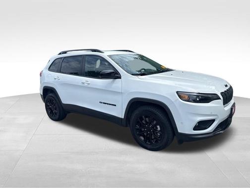 2023 Jeep Cherokee Altitude Lux