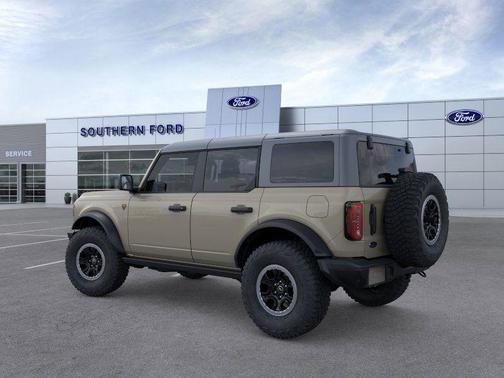 Desert Sand 2026 Ford Bronco Badlands