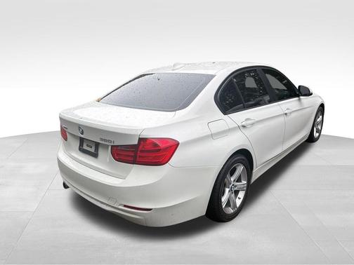 Alpine White 2015 BMW 320 i xDrive