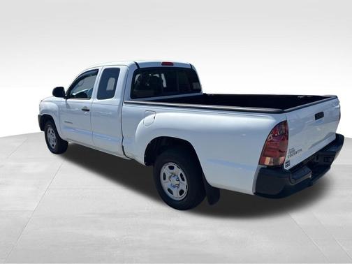 Super White 2013 Toyota Tacoma