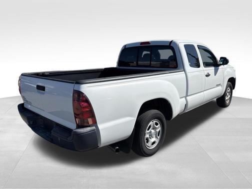 Super White 2013 Toyota Tacoma