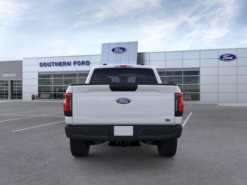 2025 Ford F-150 Lightning Pro