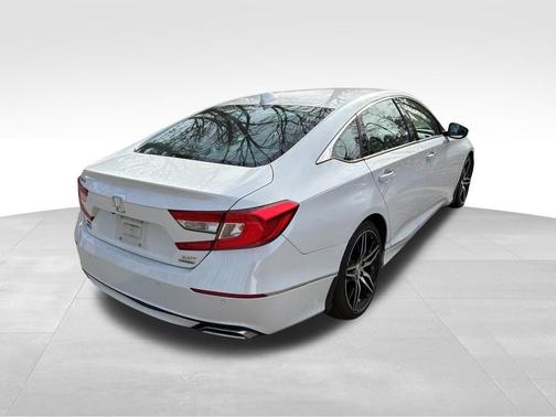2021 Honda Accord Touring 2.0T