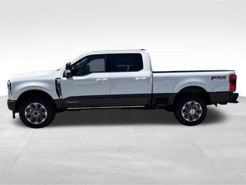 Star White 2025 Ford F-250 King Ranch
